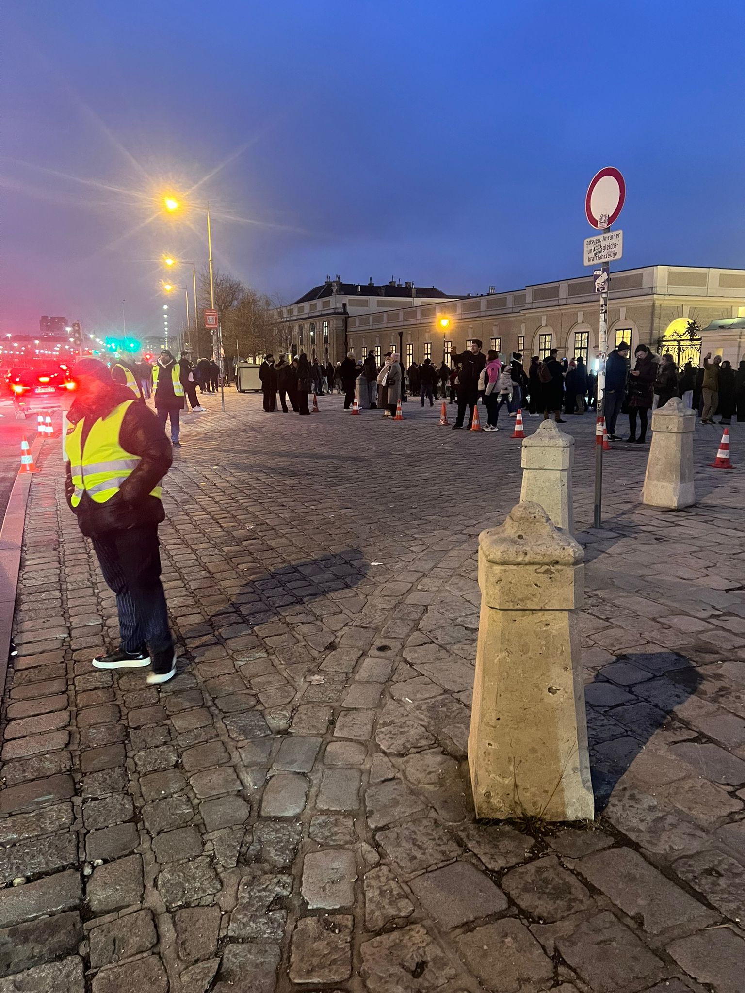 Regelung an den Adventswochenenden und zu Silvester 2025 bei Schloss Schönbrunn Änderung wegen fehlender Absperrungen